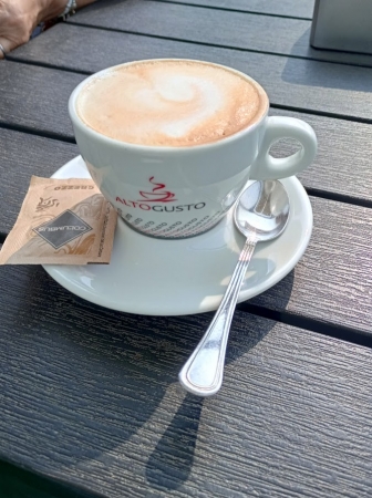 Zdjęcie z Włoch - caffe crema- tym razem bez lodów :)) 