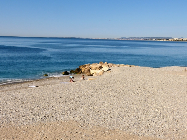 Zdjęcie z Francji - kamienno-żwirkowe plaże Nicei 