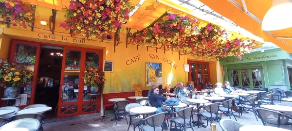 Zdjęcie z Francji - słynna kawiarnia Cafe van Gogh
