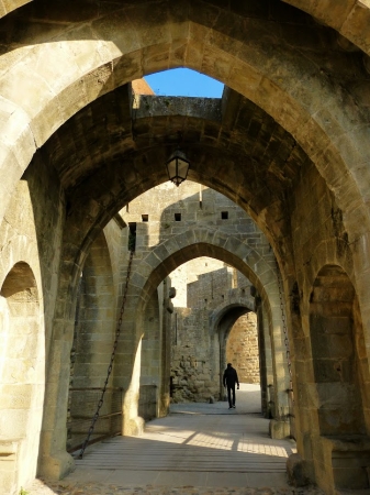 Zdjęcie z Francji - w zaułkach murów twierdzy Carcassonne....