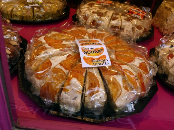 Zdjęcie z Francji - nugaty z pomarańczami 