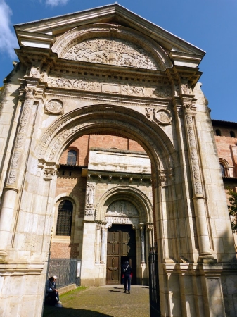 Zdjęcie z Francji - przed wejściem do Saint Sernin- Brama Miegeville 
