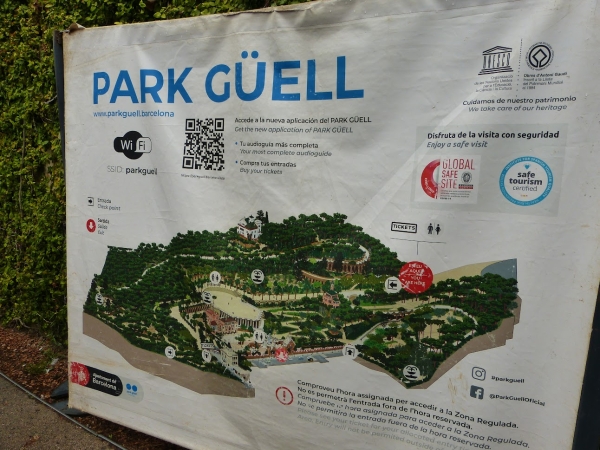 Zdjęcie z Hiszpanii - kolejna bardzo znana atrakcja Barcelony- to Park Guell - miejce odwiedzane za każdym razem w Barcy:)
