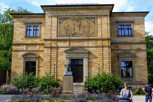 Zdjęcie z Niemiec - Haus Wahnfried - dom, w którym rodzina Wagnerów mieszkała do lat 60-tych XX wieku ; 