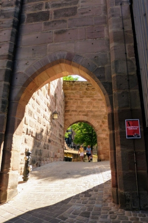 Zdjęcie z Niemiec - idziemy dalej do zamku właściwego - Nürnberger Kaiserburg