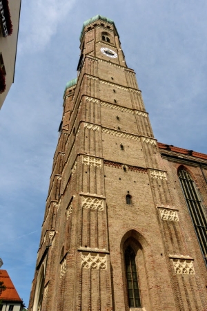 Zdjęcie z Niemiec - Frauenkirche, to główna świątynia  Monachium;Wcześniej znajdowała się tutaj XIII-wieczna kaplica 