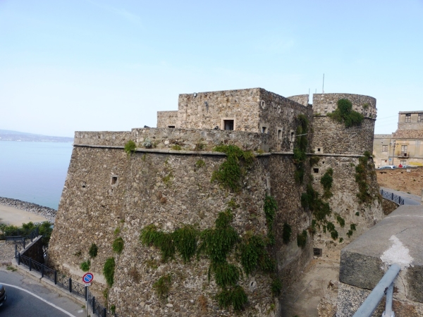 Zdjęcie z Włoch - Castello Aragonese Murat z wyższej perspektywy 