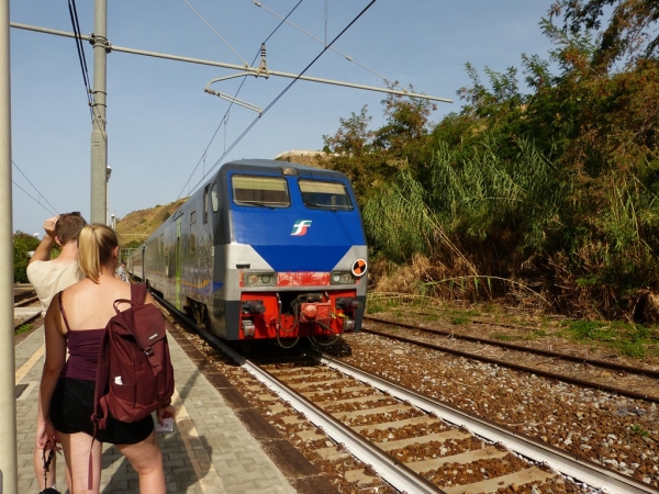 Zdjęcie z Włoch - zatem wracamy na stację, i za 25 minut wysiadamy w Tropei; był to 
