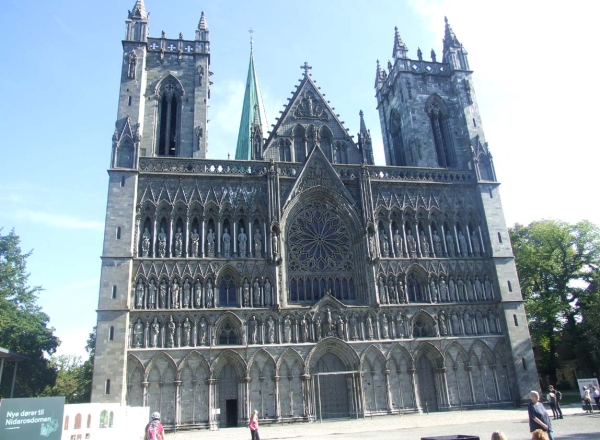 Zdjęcie z Norwegii - katedra w Trondheim