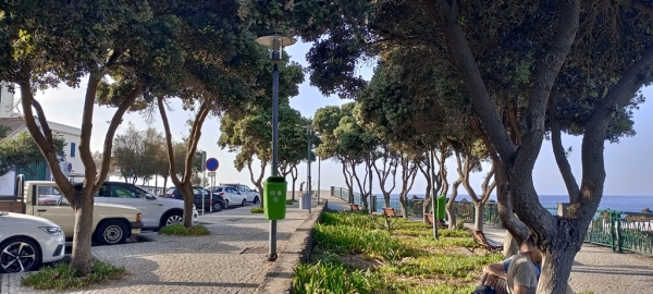 Zdjęcie z Portugalii - wracay na parking po nasze autko i opuszczamy już  Porto Moniz