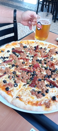 Zdjęcie z Portugalii - przerwa na jedzonko ; pizzę na Maderze jedliśmy po raz pierwszy! wszak 