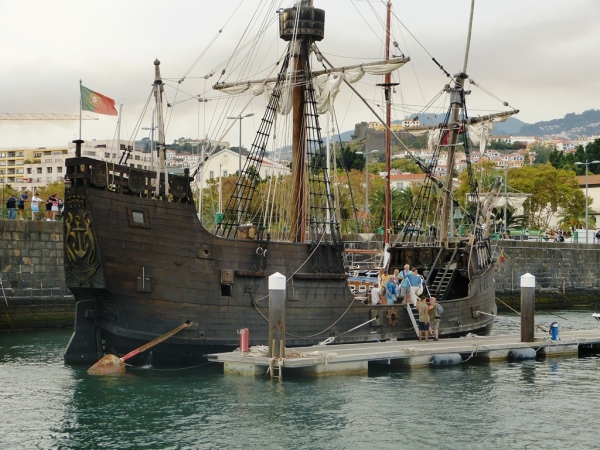 Zdjęcie z Portugalii - zabytkowa "Santa Maria" dobiła już przed nami....