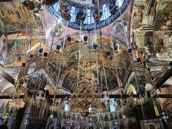 Zdjęcie z Bułgarii - wnętrza Monastyru takie, że aż bolał nas kark od wciąż zadartej głowy...