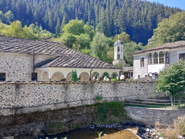 Zdjęcie z Bułgarii - Sziroka Łyka (Shiroka Laka) - to malutka wioska  schowana w górach, która