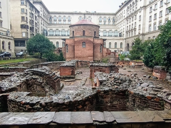 Zdjęcie z Bułgarii - "rotundowa" Cerkiew św. Jerzego została wybudowana przez Rzymian w IV w n.e;