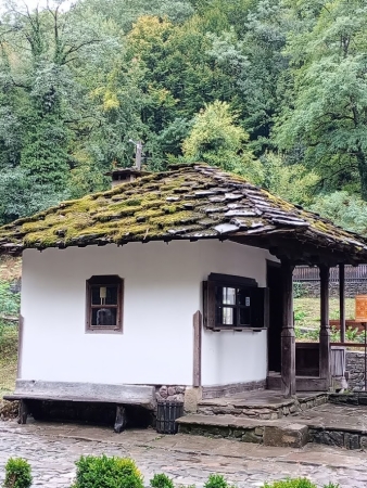 Zdjęcie z Bułgarii - urocza chatka 