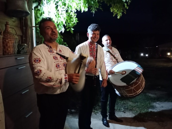 Zdjęcie z Bułgarii - a potem bułgarski Folk-Show :))