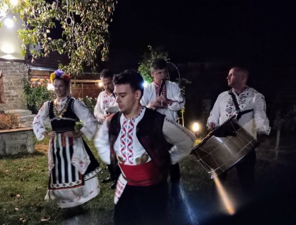 Zdjęcie z Bułgarii - taniec KJUCZEK tańczony do czałgi -(bułgarska odmiana 