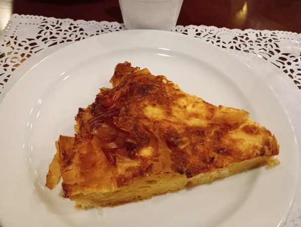 Zdjęcie z Bułgarii - na śniadanie po tym wczorajszym obżarstwie tylko kawka i banica 