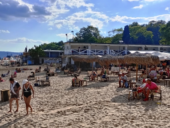 Zdjęcie z Bułgarii - nie miałysmy czasu na plażowy pobyt, ale poszłyśmy tylko po pamiątkowy piaseczek