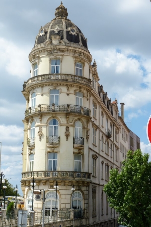 Zdjęcie z Portugalii - tuż obok ciekawa architektura hotelu "Astoria"
