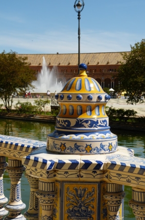 Zdjęcie z Hiszpanii - la Plaza de Espa?a en Sevilla powstał w 1929 r. celowo na 