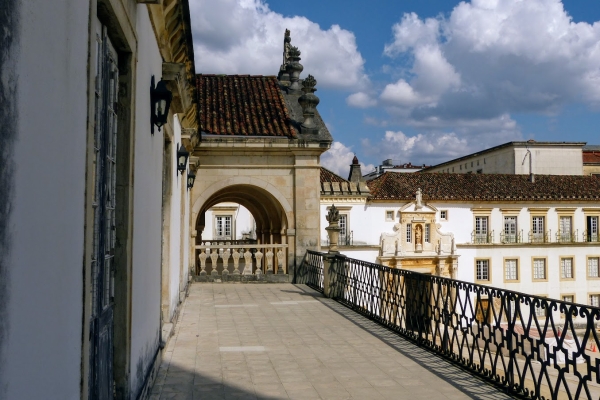 Zdjęcie z Portugalii - można wyjść na duży taras Via Latina na piętrze i popatrzeć na widoki....