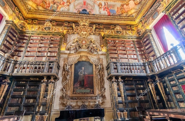 Zdjęcie z Portugalii - Biblioteka Joanina- (fot z sieci) 