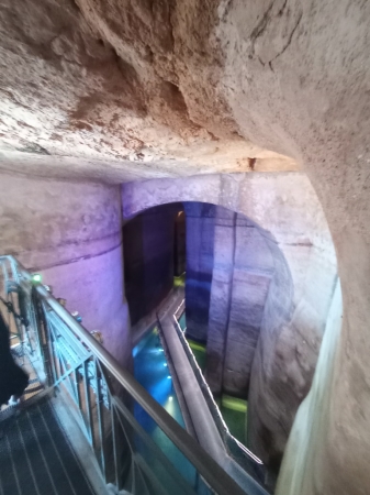 Zdjęcie z Włoch - podziemne Cysterny Matery...