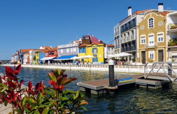 Zdjęcie z Portugalii - Aveiro-śliczne miasteczko leżące nad ujściem rzeki Voga do laguny Aveirodo;