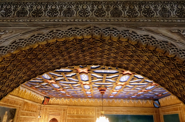 Zdjęcie z Hiszpanii - no Alhambra to to nie jest, ale urocze arabeski i inne eski-floreski tworzą tu klimat jakby wyjęty 