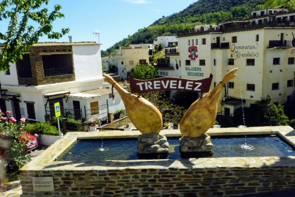 Zdjęcie z Hiszpanii - docieramy do najwyżej położonej wioski w Las Alpujarras, ba! podobno i w całej Hiszpanii, bo 