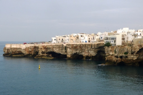 Zdjęcie z Włoch - kolejny dzień przed nami... urocze Polignano Mare...