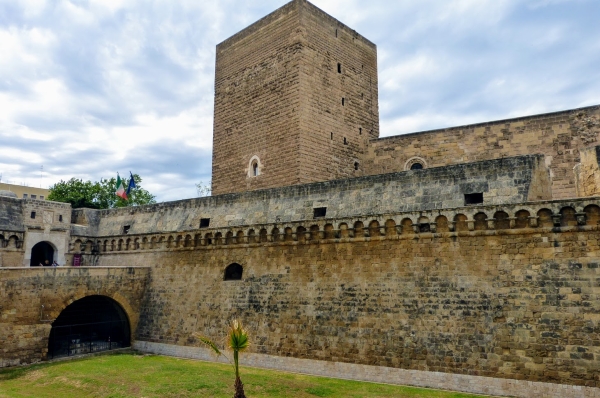 Zdjęcie z Włoch - Castello Svevo di Bari - na zamku zmarła (została otruta) Bona Sforza;