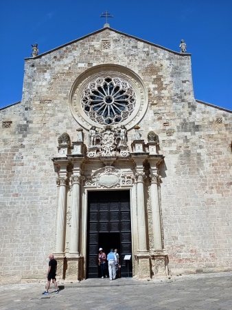 Zdjęcie z Włoch - Najważniejszym zabytkiem historycznego centrum jest Cattedrale di Santa Maria Annunziata -ponad 1000