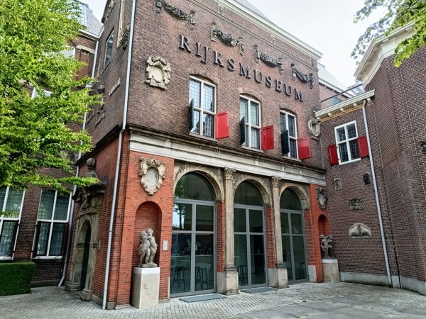 Zdjęcie z Holandii - chodzi o słynne Rijskmuseum - które jest 