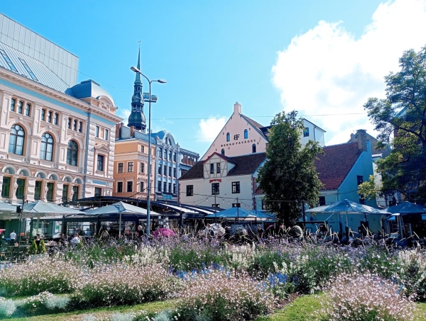 Zdjęcie z Łotwy - klimatyczny Plac Liwski