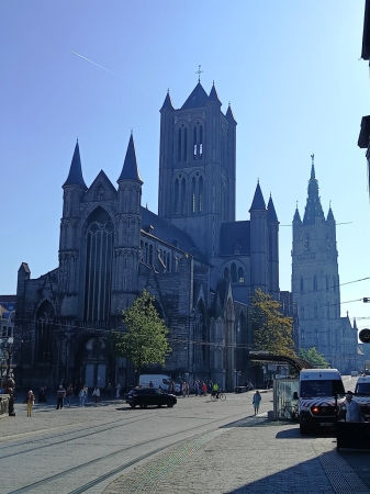 Zdjęcie z Belgii - Gandawa; kść św. Mikołaja z XIII wieku