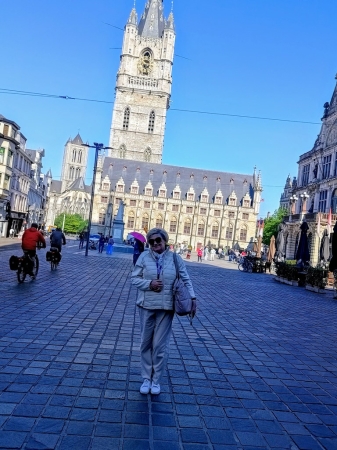 Zdjęcie z Belgii - gandawskie sukiennice i wieża Het Belfort