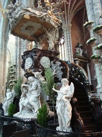 Zdjęcie z Belgii - wspaniała barokowa ambona