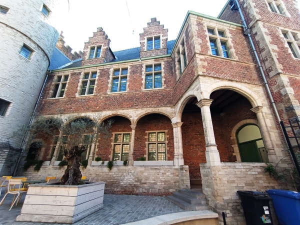 Zdjęcie z Belgii - Gandawa; kompleks Achterzikkel