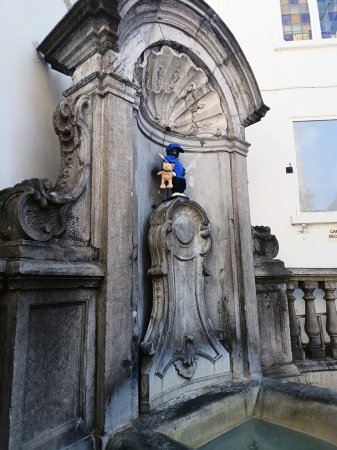 Zdjęcie z Belgii - Bruksela - i jej kolejna ikona- siusiający chłopczyk Manneken Pis