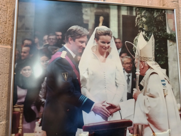 Zdjęcie z Belgii - w tym kościele odbywaja sie wszystkie najważniejsze uroczystości rodziny królewskiej; wszystkie 