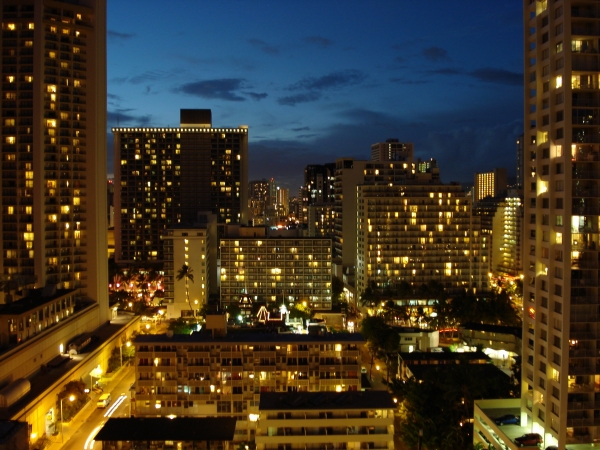 Zdjęcie ze Stanów Zjednoczonych - Honolulu nocą