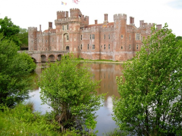 Zdjęcie z Wielkiej Brytanii - Herstmonceux Castle