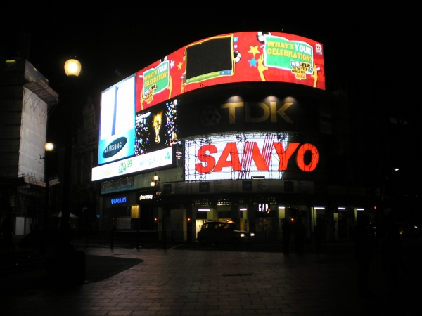 Zdjęcie z Wielkiej Brytanii - Piccadilly circus
