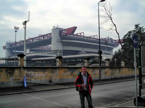 Zdjęcie z Włoch - Za mna San Siro