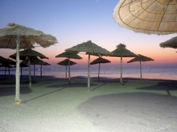 Zdjęcie z Tunezji - plaża hotelowa