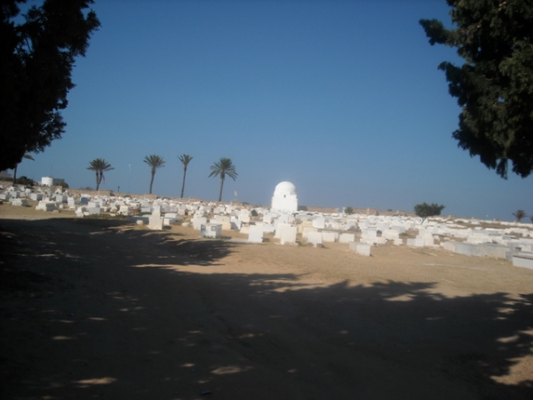 Zdjęcie z Tunezji - cmentarz arabski