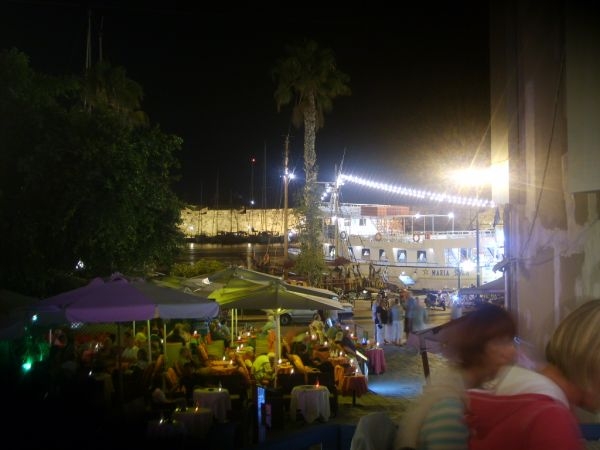 Zdjęcie z Grecji - miasto Kos nocą
